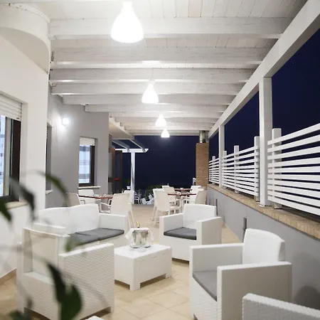 Dolce Stella 3* Torre Melissa